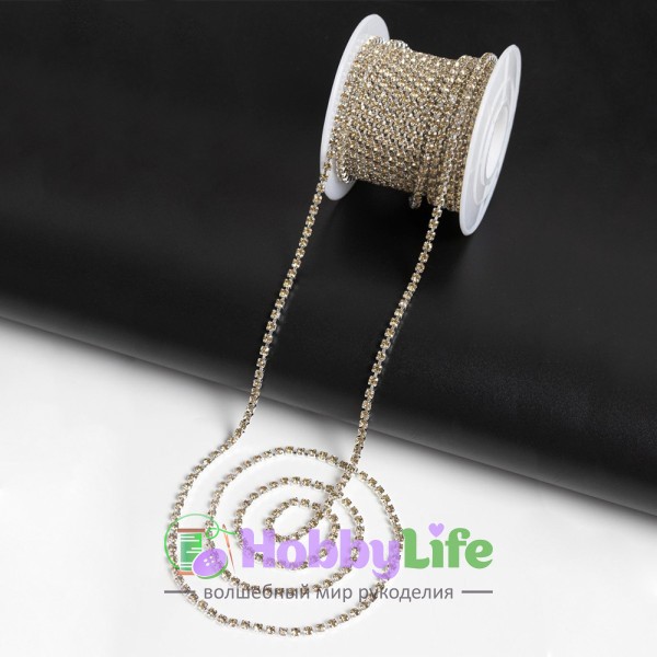 Стразы в бобине SS8М 2,4 мм*9 м, золото в серебряной оправе
