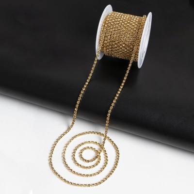 Стразы в бобине SS8М 2,4 мм*9 м, золото в золотой оправе